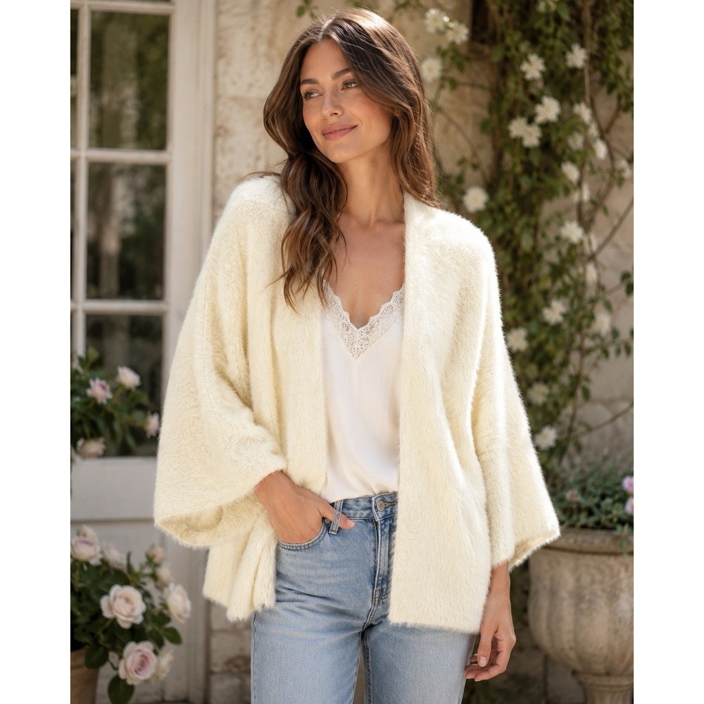 Catherine Malendrino Cream Faux Fur Shrug Cardigan Sz L 3/4 Bell Sleeves Luxury